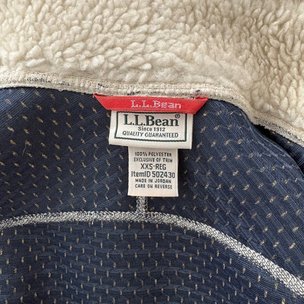 L. L. Bean Sherpa vest in great condition - Picture 4 of 6